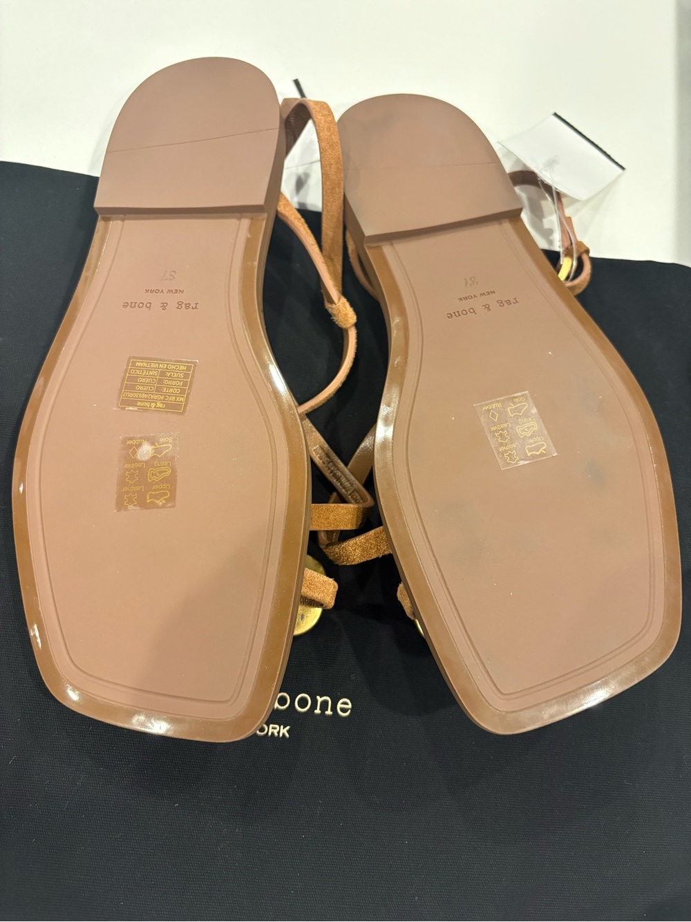 rag & bone Women’s Tan suede remi Flat Sandal amber toe ring size 7 like new - Picture 8 of 9